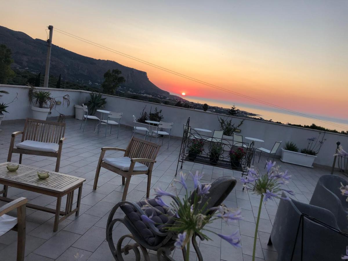 Bed and breakfast Casale Belvedere Vista Mare 3*