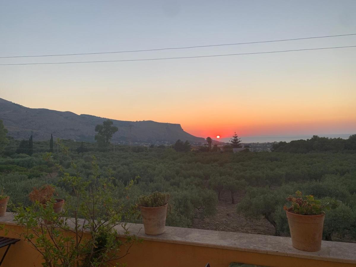 Casale Belvedere Vista Mare 3*